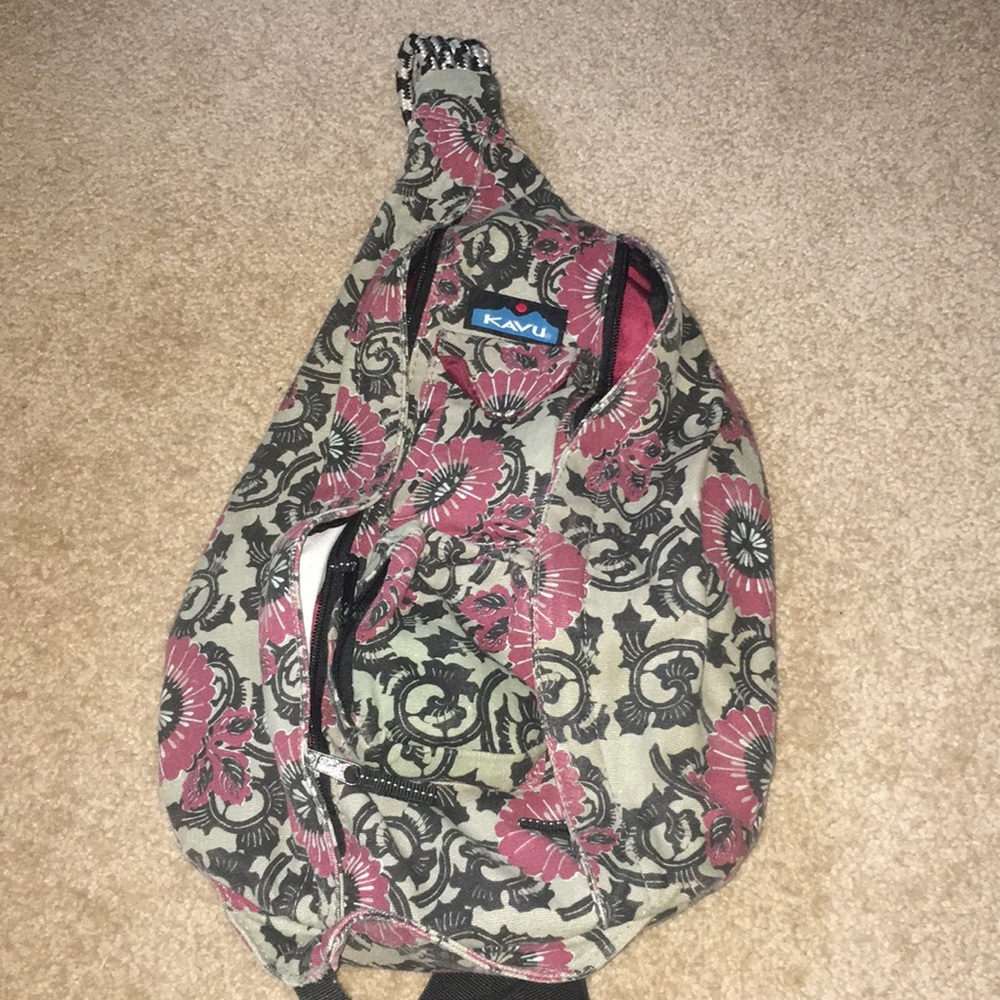Kavu cross body bag!